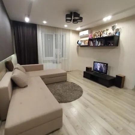 Apartment Clean And Comfortable Apparts, Family,business,travel Odesa