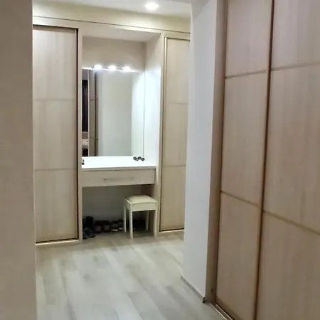 Apartment Clean And Comfortable Apparts, Family,business,travel *